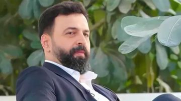 شبهه الجمهور بأحمد الشرع.. تيم حسن يثير القلق بإصابة في يده (فيديو)