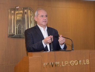 ملحم خلف ندد بعرقلة ترميم منازل البسطة: أهالي بيروت ليسوا مكسر عصا لأحد ملحم خلف ندد بعرقلة ترميم منازل البسطة: أهالي بيروت ليسوا مكسر عصا لأحد