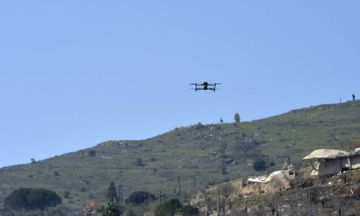 بالفيديو: رسائل تحريضية من درون إسرائيلية في يحمر الشقيف