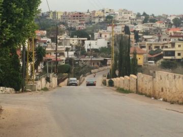 بلدية راسمسقا تبدأ إزالة الأكشاك والبسطات المخالفة على الأوتوستراد بلدية راسمسقا تبدأ إزالة الأكشاك والبسطات المخالفة على الأوتوستراد