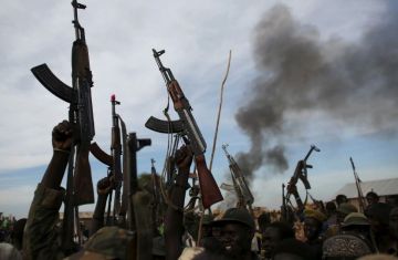 قوات الدعم السريع تدعي توقيف متهمين بارتكاب انتهاكات في الفاشر قوات الدعم السريع تدعي توقيف متهمين بارتكاب انتهاكات في الفاشر