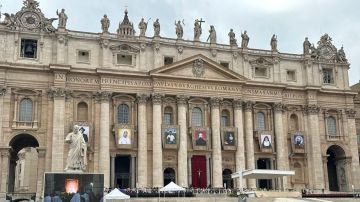 بالفيديو: موعد جديد مع القداسة... ووسام للرئيس