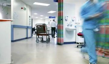 بعد تعرضه لاعتداء مروع.. وفاة فنان في المستشفى متأثرا بإصابته الخطيرة (صورة)