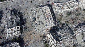 بلدية غزة : 90 بالمئة من شوارع غزة مدمرة بفعل العدوان الصهيوني بلدية غزة : 90 بالمئة من شوارع غزة مدمرة بفعل العدوان الصهيوني