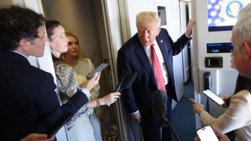 ترامب في الأجواء... رسائل نارية وجولة حاسمة