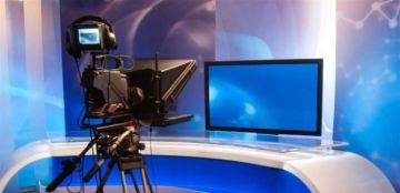 مقدم برامج شهير تلقى خبرا مفاجئا جدا ماذا فعلت زوجته؟