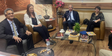 السفير الفرنسي زار نداف وبحثا في مشاريع مستقبلية تتعلق بـتلفزيون لبنان السفير الفرنسي زار نداف وبحثا في مشاريع مستقبلية تتعلق بـتلفزيون لبنان