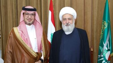 الشيخ الخطيب تناول التطورات في لبنان مع سفير المملكة العربية السعودية الشيخ الخطيب تناول التطورات في لبنان مع سفير المملكة العربية السعودية