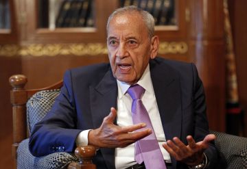 رئيس البرلمان اللبناني يكشف تفاصيل سقوط مقترح التفاوض مع إسرائيل رئيس البرلمان اللبناني يكشف تفاصيل سقوط مقترح التفاوض مع إسرائيل