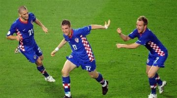  أجبره ناديه على المسكنات .. نجم كرواتيا قد يموت في أي لحظة