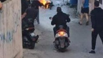 استهداف دراجة نارية في بلدة عين قانا استهداف دراجة نارية في بلدة عين قانا