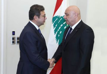 الرئيس عون يستقبل رئيس المخابرات المصرية وبحث معه الأوضاع في لبنان والمنطقة الرئيس عون يستقبل رئيس المخابرات المصرية وبحث معه الأوضاع في لبنان والمنطقة