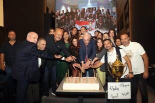 العبسي كرم سيدات الكرة الطائرة بطلات غرب آسيا