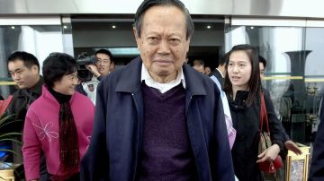 رحيل أسطورة الفيزياء.. والحائز على جائزة نوبل رحيل أسطورة الفيزياء.. والحائز على جائزة نوبل