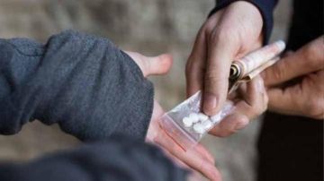 شبكة تغرق هذه المناطق بالمخدرات والأسلحة... وكمين محكم شبكة تغرق هذه المناطق بالمخدرات والأسلحة... وكمين محكم