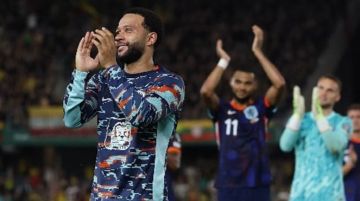 فعلها اللصوص.. "واقعة غريبة" تحرم ديباي من منتخب هولندا فعلها اللصوص.. "واقعة غريبة" تحرم ديباي من منتخب هولندا
