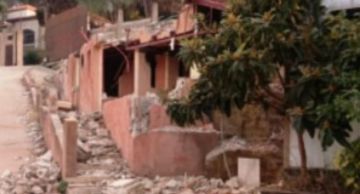 الأشغال: المباشرة بإزالة التعديات على عقار مصلحة السكك الحديد في عاريا الأشغال: المباشرة بإزالة التعديات على عقار مصلحة السكك الحديد في عاريا