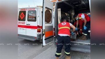 حادث سير مروع... جريح بعد اصطدام سيارة بدراجة نارية حادث سير مروع... جريح بعد اصطدام سيارة بدراجة نارية