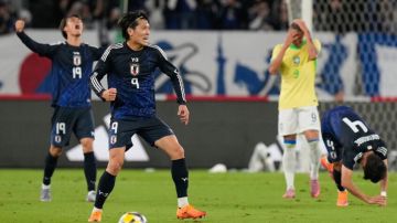 اليابان تهزم البرازيل للمرة الأولى في تاريخ كرة القدم بثلاثية مميزة في طوكيو