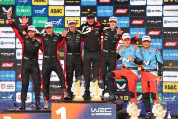 فريق تويوتا جازو للسباقات يفوز بالمركزين الأول والثاني في رالي أوروبا الوسطى ويحقق لقب تويوتا الخامس على التوالي في بطولة المصنعين فريق تويوتا جازو للسباقات يفوز بالمركزين الأول والثاني في رالي أوروبا الوسطى ويحقق لقب تويوتا الخامس على التوالي في بطولة المصنعين