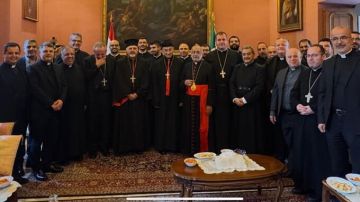 الراعي خلال لقاء تكريمي في السفارة اللبنانية بإيطاليا: لا يجوز الطلب من المغتربين مساعدة بلدهم وحرمانهم من المشاركة في انتخاب 128 نائبا الراعي خلال لقاء تكريمي في السفارة اللبنانية بإيطاليا: لا يجوز الطلب من المغتربين مساعدة بلدهم وحرمانهم من المشاركة في انتخاب 128 نائبا