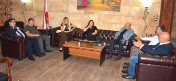 محافظ الشمال ترأست اجتماعا بحث في أزمة النفايات العشوائية ووضع خطة شاملة لمعالجتها