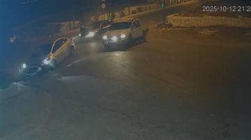 مطاردة على أوتوستراد الدامور مطلوب يفتح النار ويصيب عنصرين من الاستقصاء (فيديو)