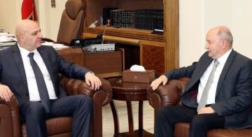 الرئيس عون استقبل رئيس الاتحاد العمالي العام في لبنان الرئيس عون استقبل رئيس الاتحاد العمالي العام في لبنان