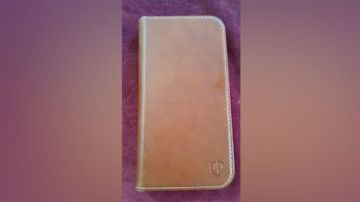 العثور على هاتف من نوع أيفون على طريق عام البص - صور العثور على هاتف من نوع أيفون على طريق عام البص - صور