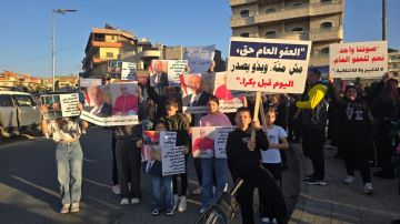 بالصور: اعتصام لأهالي السجناء في دورس للمطالبة بالعفو العام