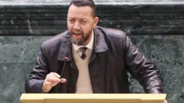 نائب سابق ينعى شقيقه... قتل برصاص شقيقهما الثالث نائب سابق ينعى شقيقه... قتل برصاص شقيقهما الثالث