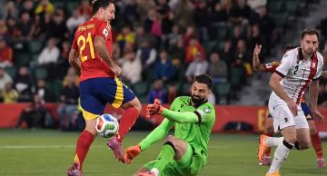 إسبانيا تواصل التألق وتحسم المواجهة أمام جورجيا إسبانيا تواصل التألق وتحسم المواجهة أمام جورجيا