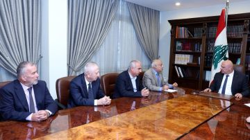 الرئيس عون: نتابع مطالب مالكي شاحنات الترانزيت الرئيس عون: نتابع مطالب مالكي شاحنات الترانزيت