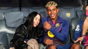 مقابل 14 مليونا.. لامين يامال يشتري قصر بيكيه وشاكيرا من أجل نيكول مقابل 14 مليونا.. لامين يامال يشتري قصر بيكيه وشاكيرا من أجل نيكول