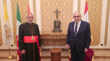 ميناسيان استقبل سلام