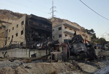 مقتل شخص وإصابة 7 في غارات إسرائيلية عنيفة على معارض لآليات ثقيلة جنوب لبنان (فيديوهات) مقتل شخص وإصابة 7 في غارات إسرائيلية عنيفة على معارض لآليات ثقيلة جنوب لبنان (فيديوهات)