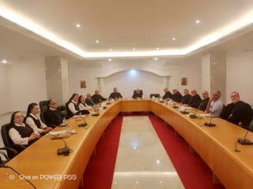 مطارنة الروم الكاثوليك: لإجراء الاستحقاقات النيابية في مواعيدها الدستورية والالتزام التام بالقرار 1701