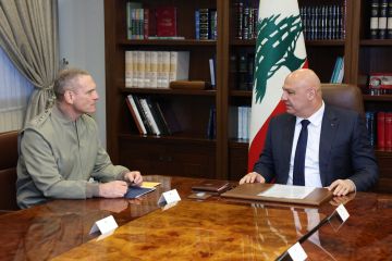 الرئيس عون يستقبل الجنرال كليرفيلد: لا أحد يريد العودة إلى حالة الحرب الرئيس عون يستقبل الجنرال كليرفيلد: لا أحد يريد العودة إلى حالة الحرب
