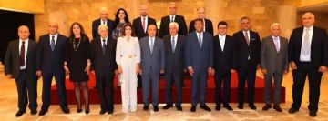 شقير يلتقي مفتي الجمهورية دريان: تعزيز الوحدة الوطنية لمواجهة تداعيات العدوان الإسرائيلي شقير يلتقي مفتي الجمهورية دريان: تعزيز الوحدة الوطنية لمواجهة تداعيات العدوان الإسرائيلي