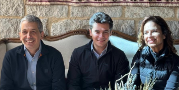 وزيرة السياحة تفقدت فندقا أثريا في إهدن أعيد تأهيله بعد احتراقه في حزيران الماضي وزيرة السياحة تفقدت فندقا أثريا في إهدن أعيد تأهيله بعد احتراقه في حزيران الماضي