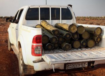 بالصور: الأمن السوري يحبط تهريب صواريخ قرب الحدود مع لبنان بالصور: الأمن السوري يحبط تهريب صواريخ قرب الحدود مع لبنان