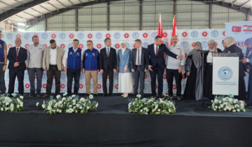 جمعية جيل التنمية المستدامة في صيدا وزعت معونات مدرسية على 1700 يتيم بتمويل من وقف الديانة التركي جمعية جيل التنمية المستدامة في صيدا وزعت معونات مدرسية على 1700 يتيم بتمويل من وقف الديانة التركي