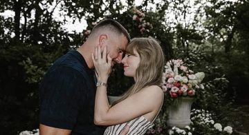 تايلور سويفت تستعرض خاتم خطوبتها المذهل وتكشف عن موعد زواجها من ترافيس كيلسي