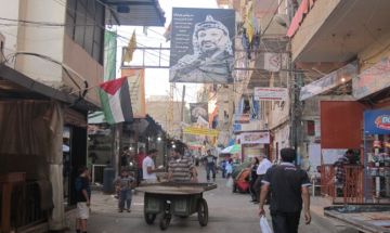 مسؤول الإعلام في الأمن الوطني الفلسطيني بلبنان للنشرة: التحقيقات بحادثة مقتل أبو حنا مستمرة وتم تسليم أشخاص للجيش اللبناني مسؤول الإعلام في الأمن الوطني الفلسطيني بلبنان للنشرة: التحقيقات بحادثة مقتل أبو حنا مستمرة وتم تسليم أشخاص للجيش اللبناني