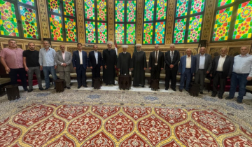 مفتي الجمهورية يستقبل وفدا من عائلة ال ياسين تقديرا لمواساته بوفاة والدهم مفتي الجمهورية يستقبل وفدا من عائلة ال ياسين تقديرا لمواساته بوفاة والدهم