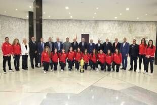 الرئيس عون استقبل بطلات غرب آسيا للكرة الطائرة الرئيس عون استقبل بطلات غرب آسيا للكرة الطائرة