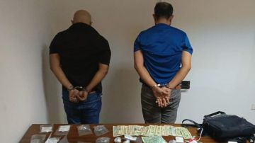 توقيف مروجي مخدرات بالجرم المشهود