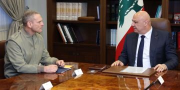 الرئيس عون استقبل رئيس الميكانيزم: لتفعيل عمل اللجنة لمنع اعتداءات إسرائيل والضغط عليها للانسحاب من لبنان