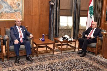 بري يستقبل السفير البحريني الجديد في زيارة بروتوكولية ويبحث معه الأوضاع العامة والعلاقات الثنائية بري يستقبل السفير البحريني الجديد في زيارة بروتوكولية ويبحث معه الأوضاع العامة والعلاقات الثنائية