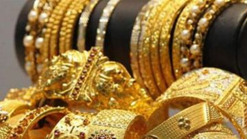 في سوق صيدا... توقيف سيدة تبيع ذهبا مزيفا في سوق صيدا... توقيف سيدة تبيع ذهبا مزيفا